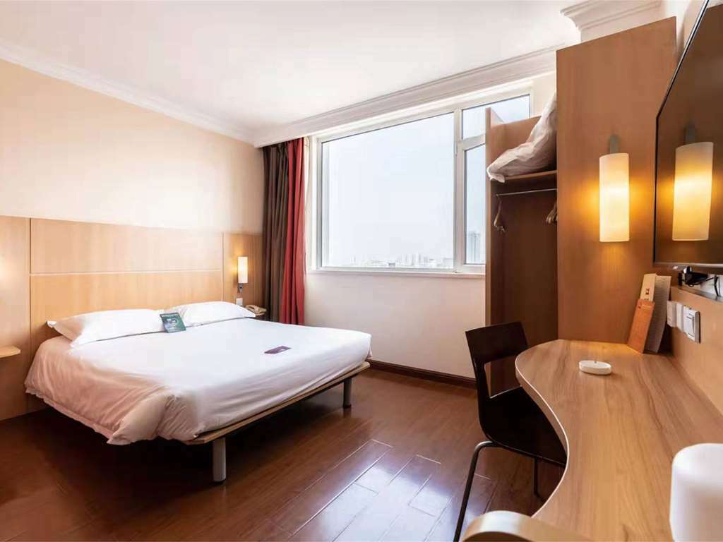 Ibis Tianjin Railway Station Hotel Room photo